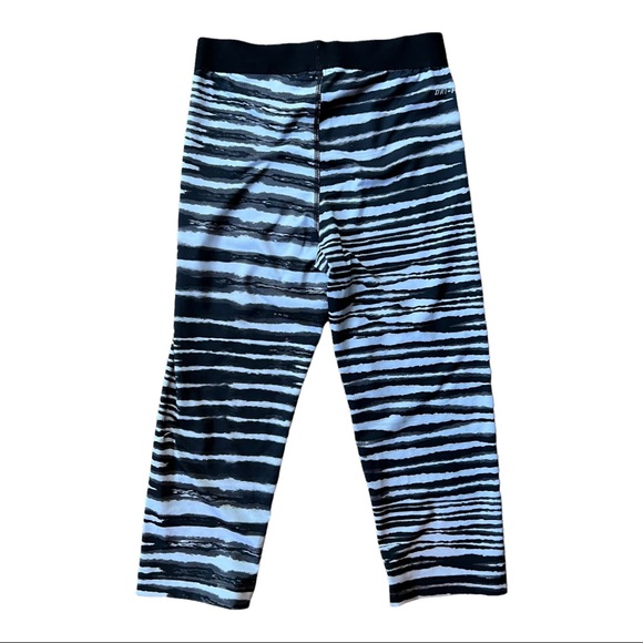 Nike Pro Dri-Fit Cropped Compression Legging Zebra Print S - Picture 4 of 7